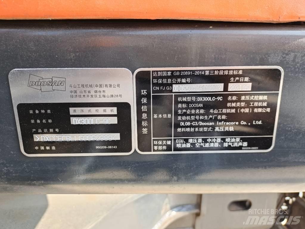 Doosan DX300-9 Kāpurķēžu ekskavatori
