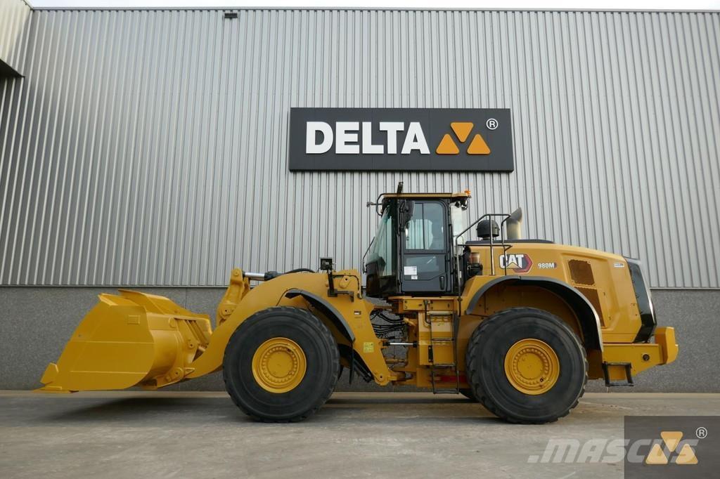 CAT 980M Iekrāvēji uz riteņiem
