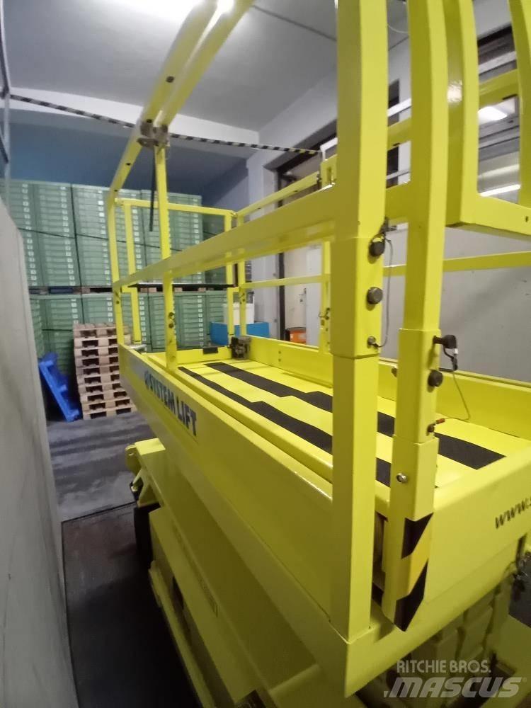 Holland Lift HL-9710 Šķerveida pacēlāji