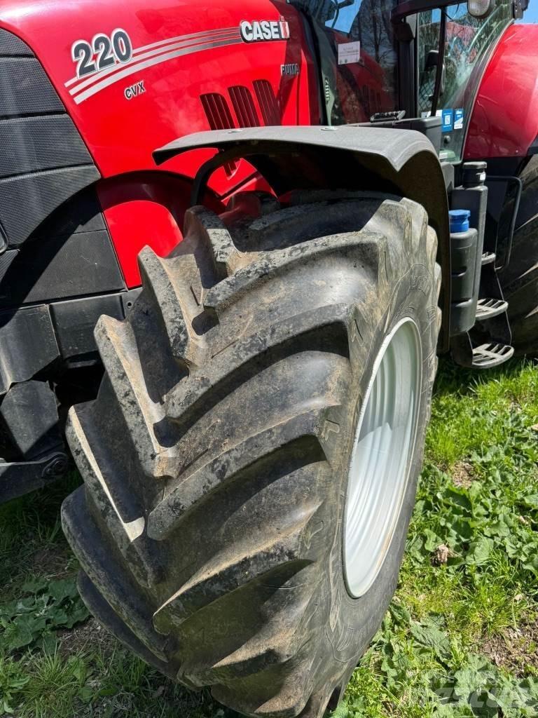 Case IH Puma 220 Traktori