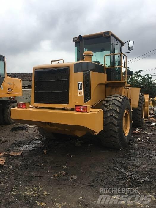 CAT 966H Iekrāvēji uz riteņiem