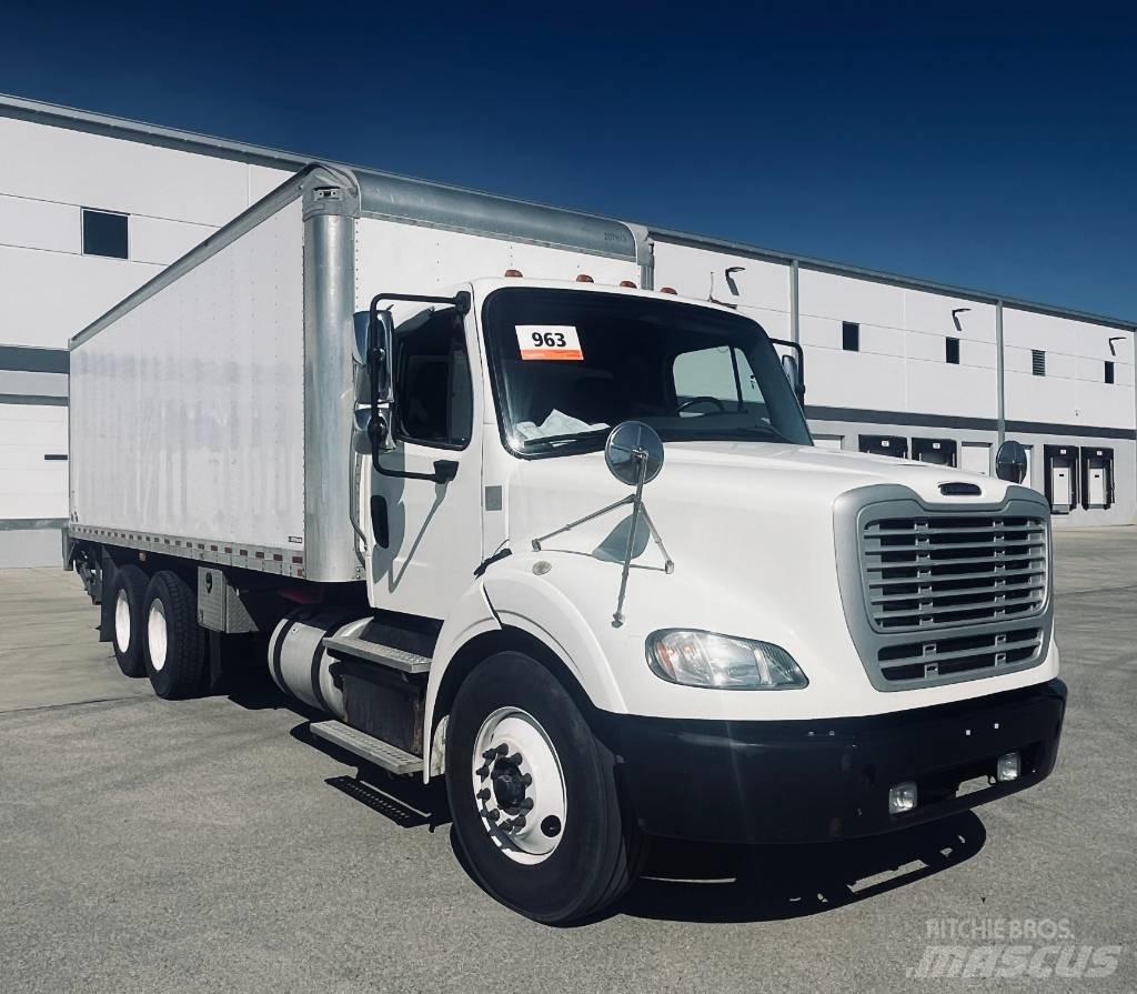 Freightliner M 106 Furgons