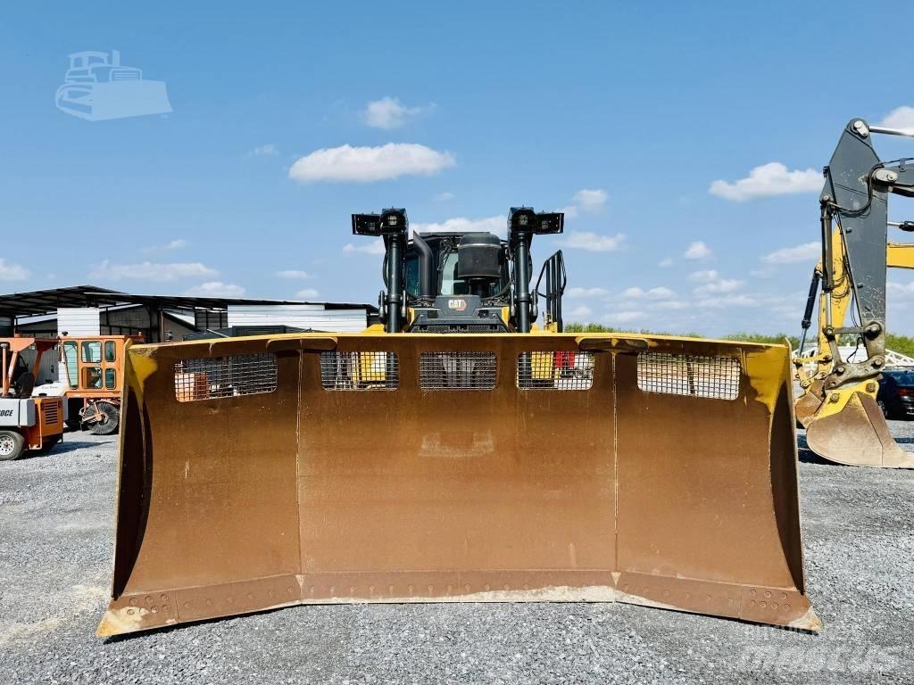 CAT D 7 Kāpurķēžu buldozeri