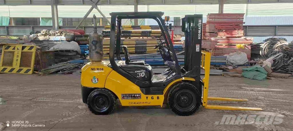 Komatsu FD 30 T-17 Tehnika ar dīzeļa dzinēju