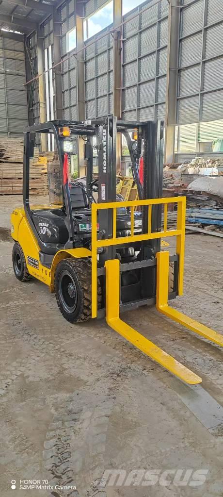 Komatsu FD 30 T-17 Tehnika ar dīzeļa dzinēju