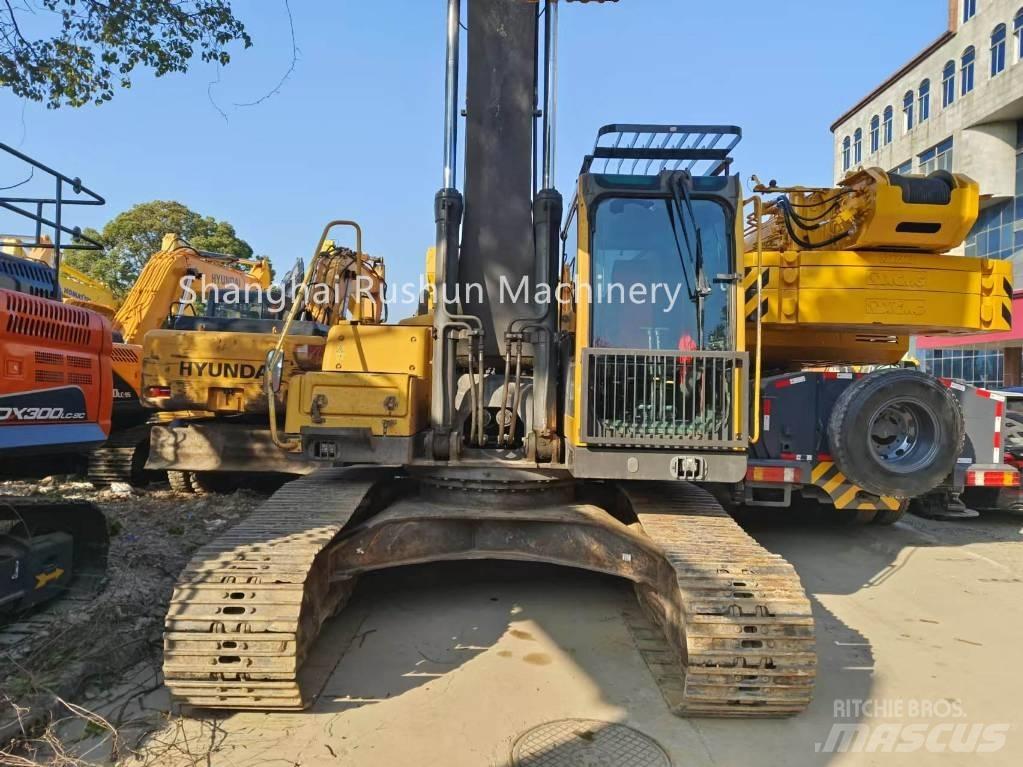 Volvo EC240 Kāpurķēžu ekskavatori