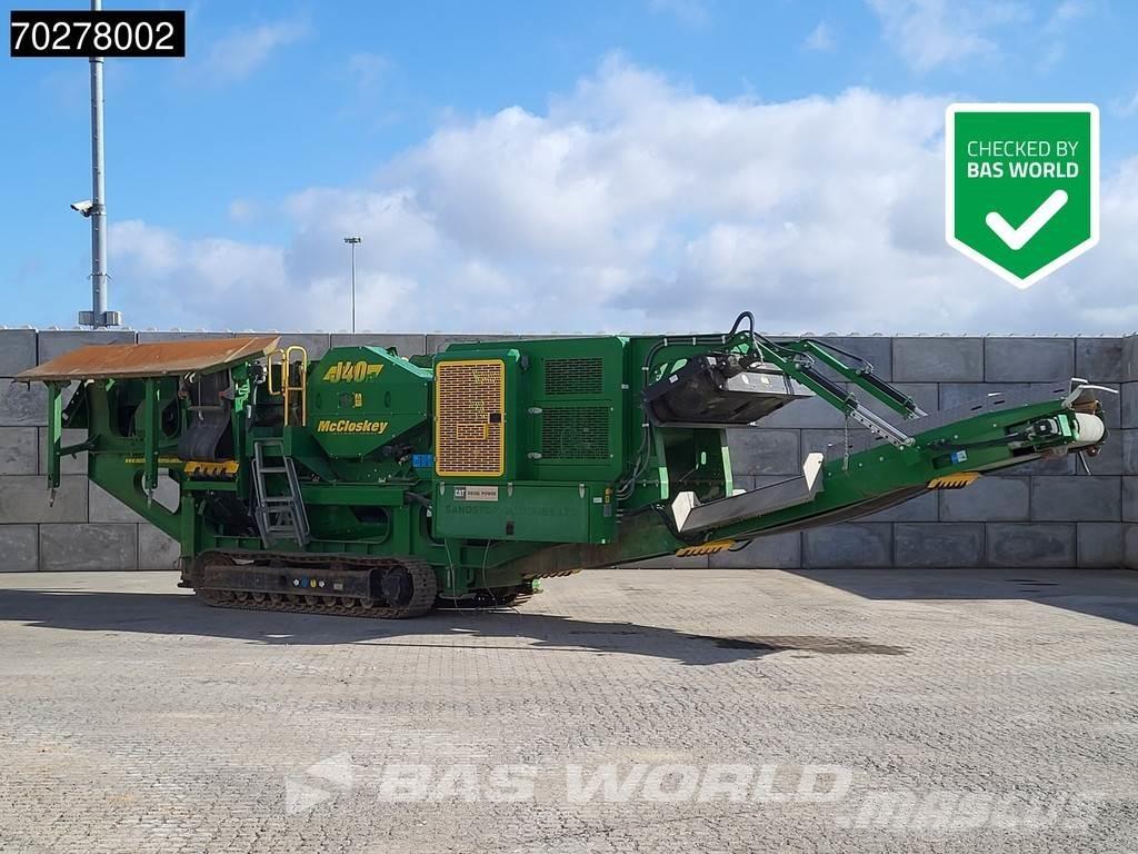 McCloskey J40 V2 Mobilie drupinātāji