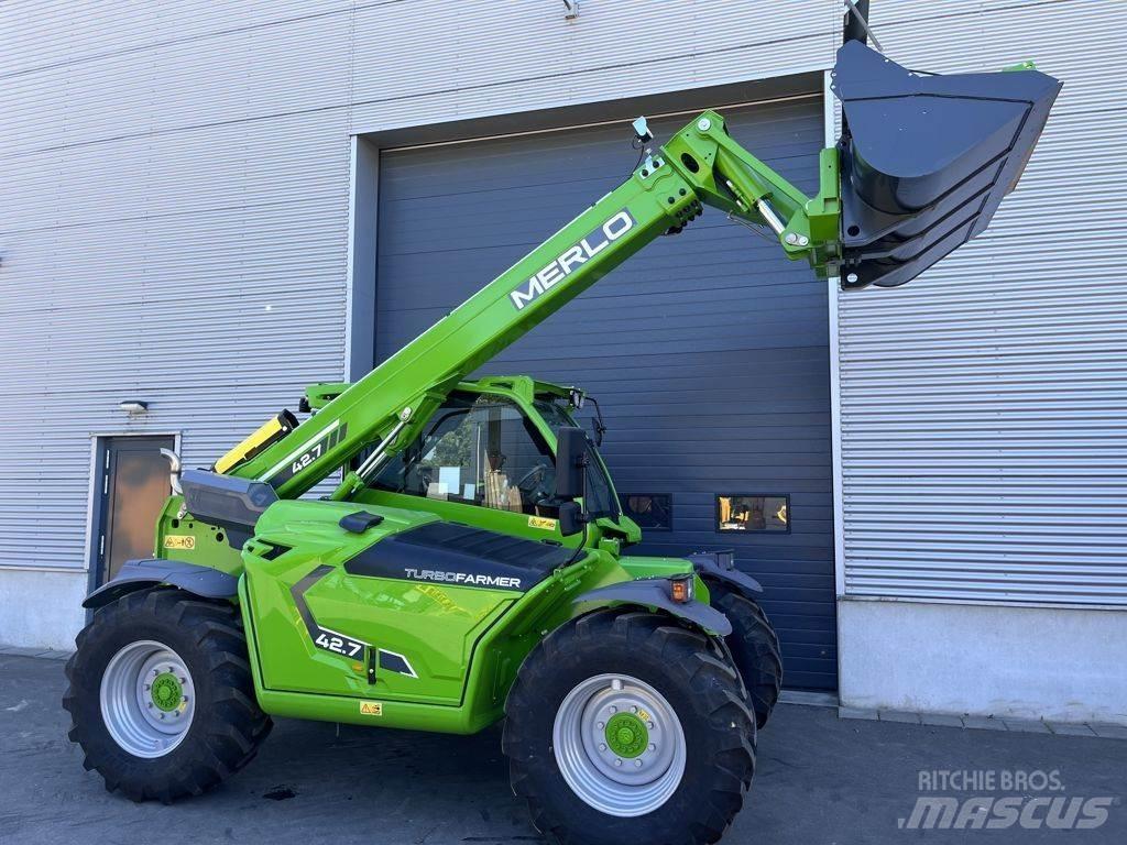 Merlo TF42.7CS-136 Teleskopiskie manipulatori