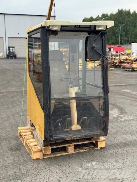 CAT M 320 USED CAB Kabīnes un interjers