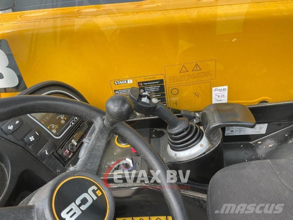 JCB 525-60 AgriPlus Lauksaimniecības pacēlāji