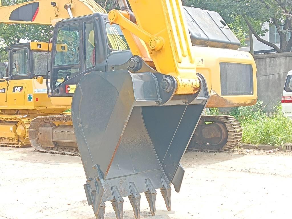 Hyundai R220LC-9S Kāpurķēžu ekskavatori