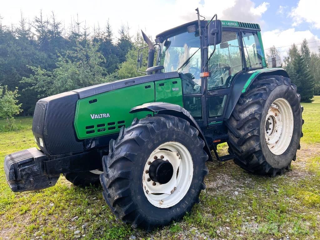 Valtra 8450 Traktori