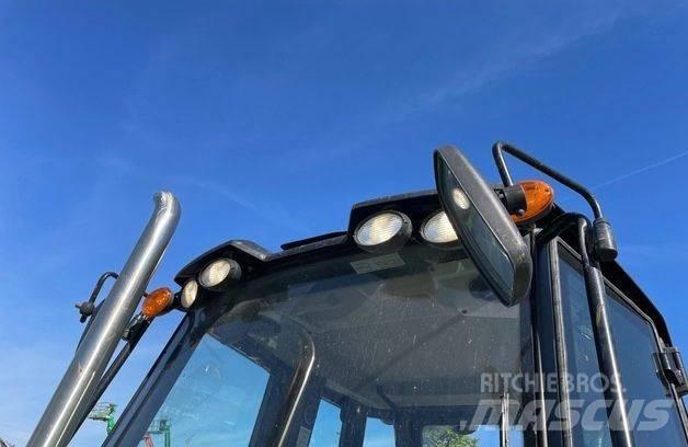 JCB 3 CX Ekskavatori-iekrāvēji