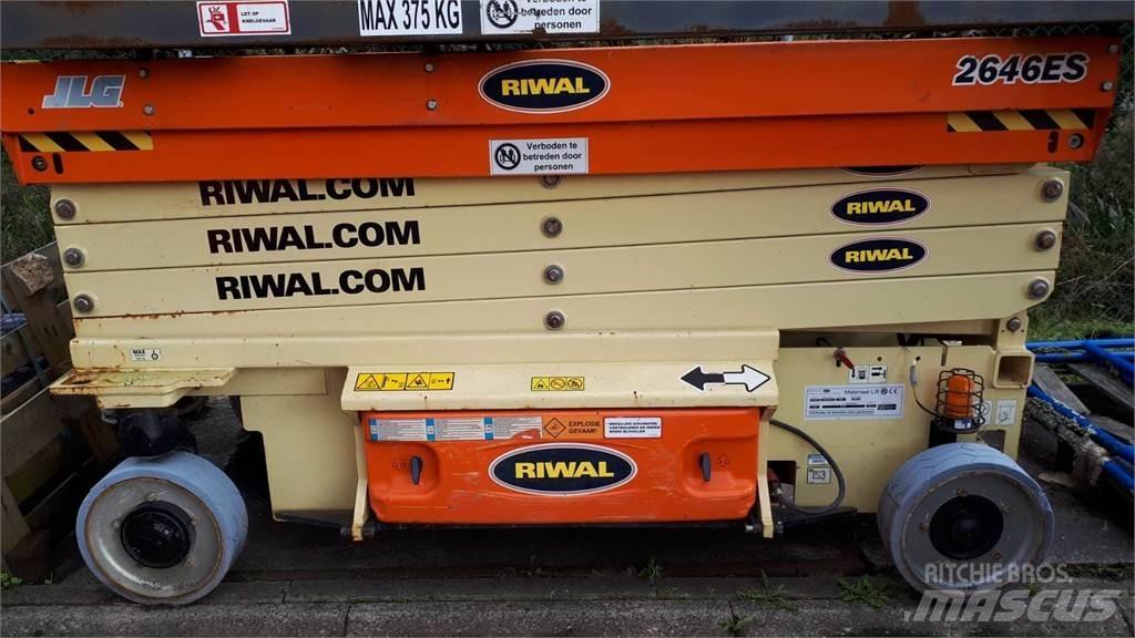 JLG 2646ES Šķerveida pacēlāji