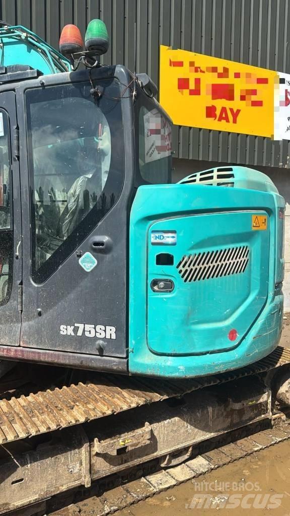 Kobelco SK 75 SR Vidēja lieluma ekskavatori 7 t - 12 t