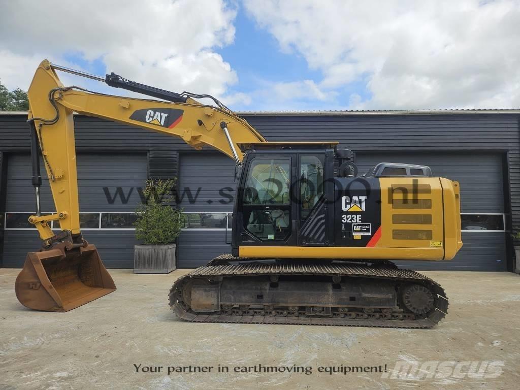 CAT 323 EL Kāpurķēžu ekskavatori