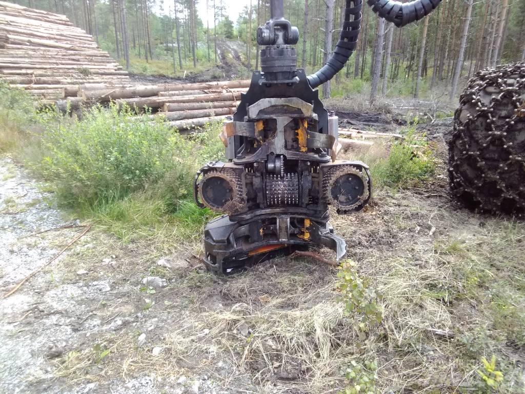 Ponsse SCORPION 8W Harvesteri