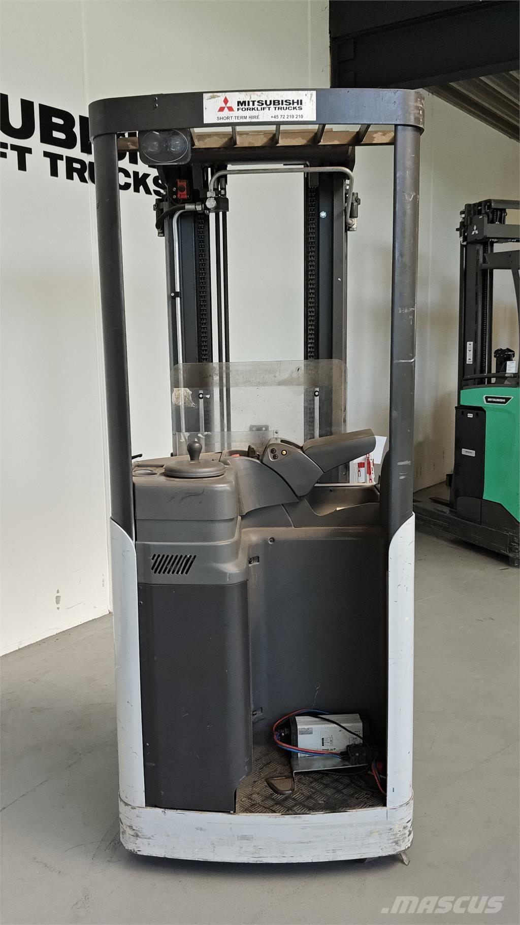 Atlet AJN160 Pašgājēji krautnētāji