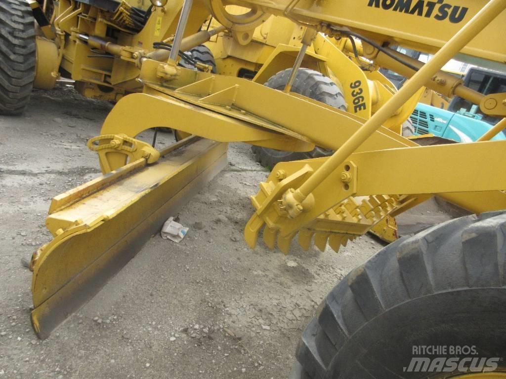Komatsu GD 623 Greideri