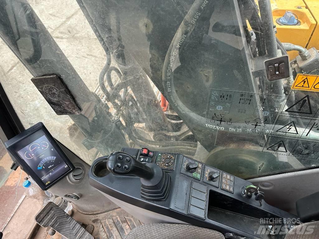 Volvo EC 160 EL Kāpurķēžu ekskavatori