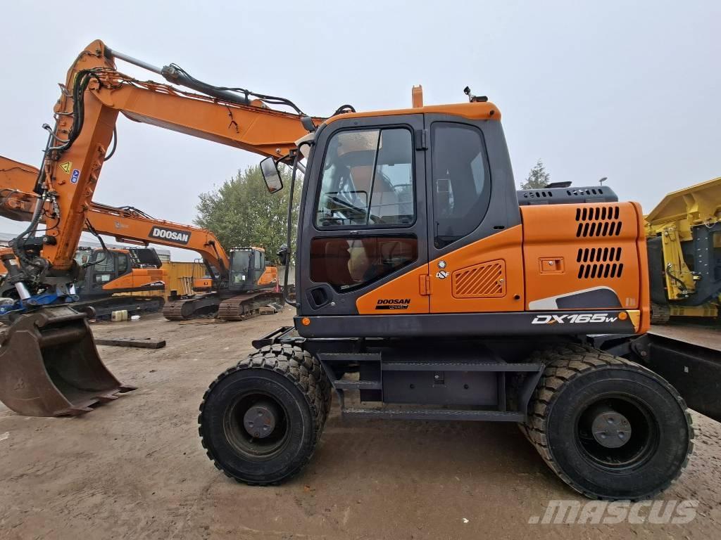 Doosan DX 165 W-5 Ekskavatori uz riteņiem