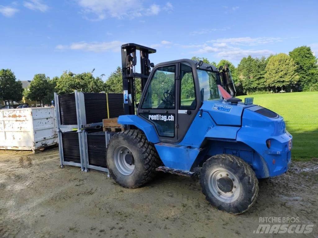 Manitou M30-4 Tehnika ar dīzeļa dzinēju