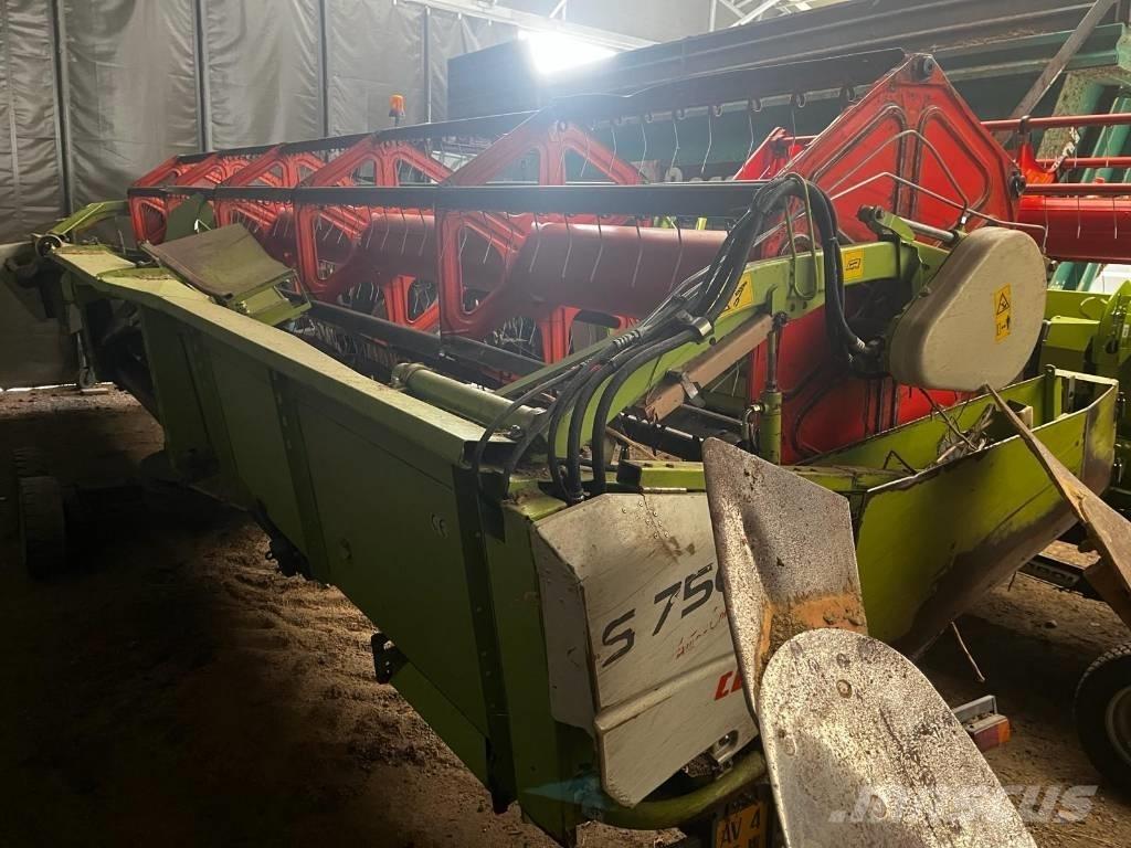 CLAAS S 750 Ražas novākšanas galvas