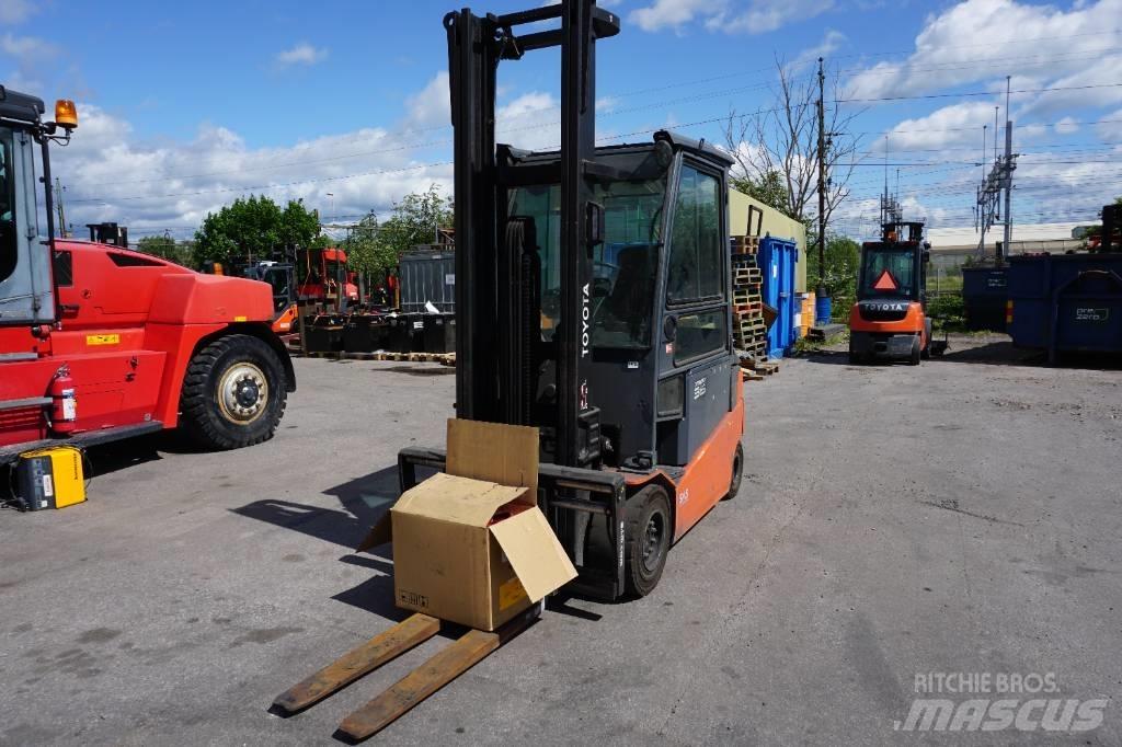 Toyota 8FBMT35 Elektriskie iekrāvēji