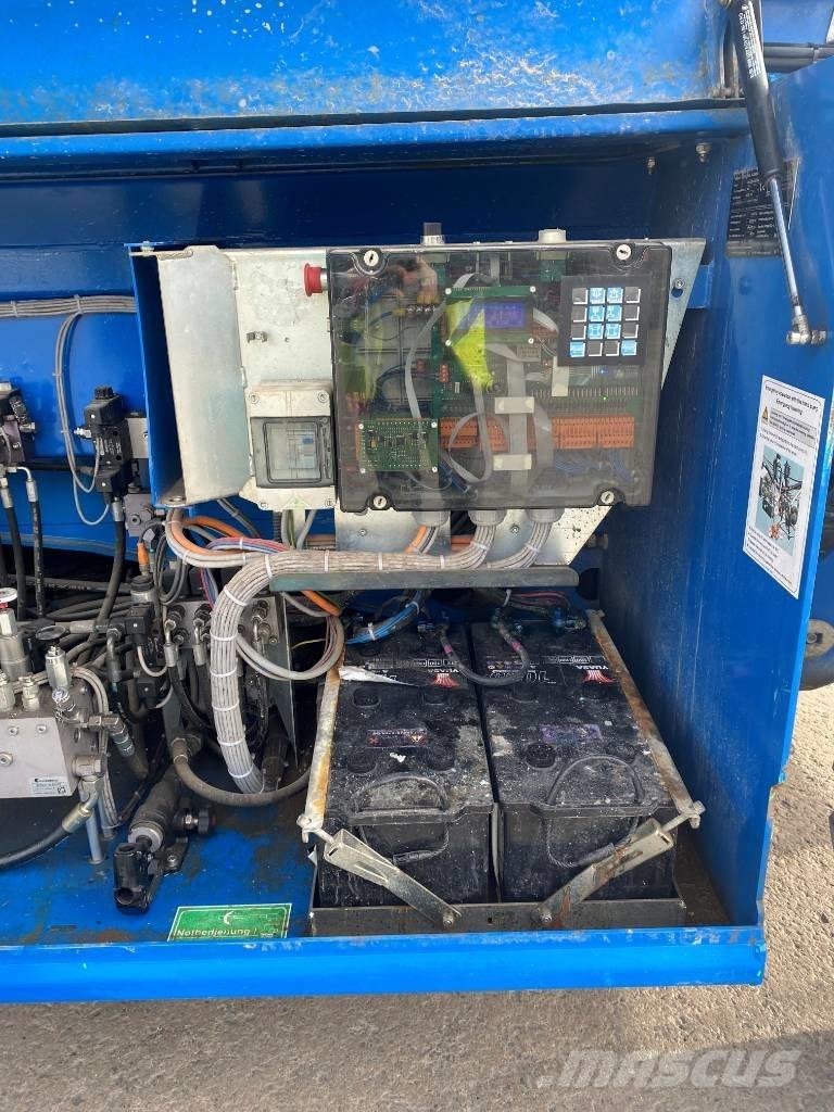 PB S 225-24 DS Šķerveida pacēlāji