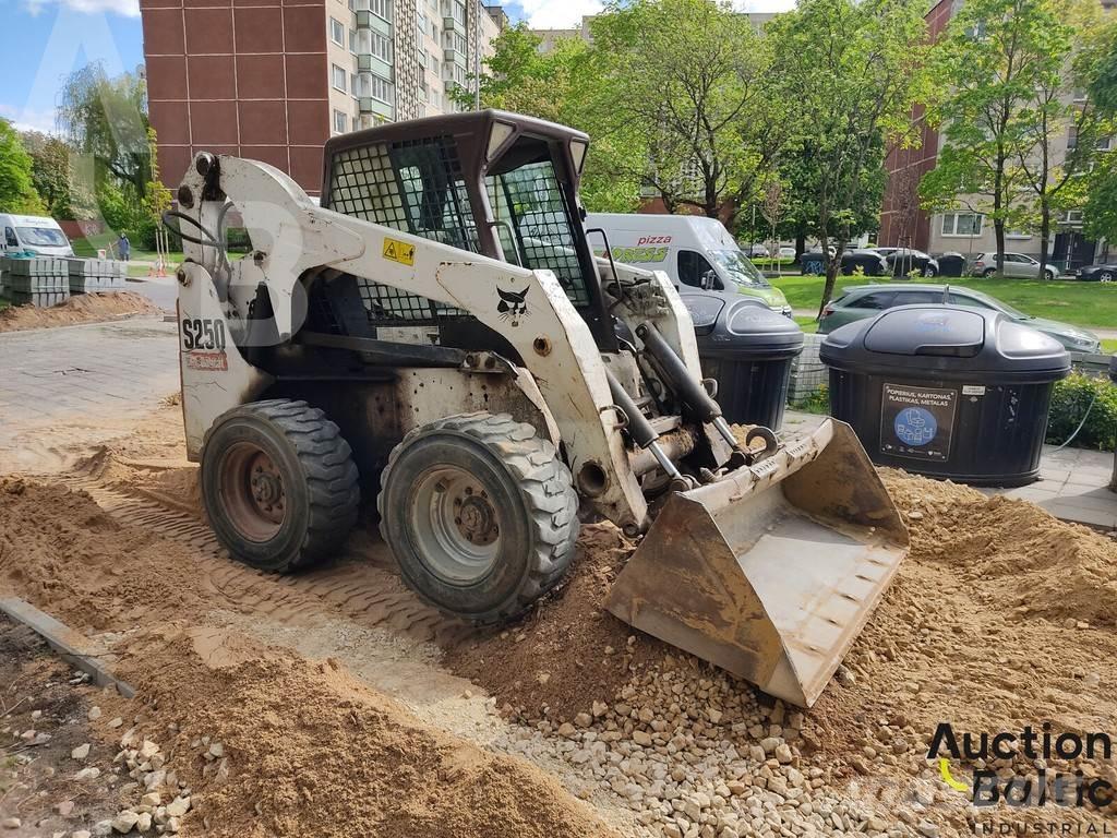 Bobcat S 250 Lietoti riteņu kompaktiekrāvēji
