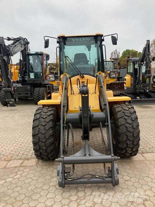 Volvo L 35 G Iekrāvēji uz riteņiem