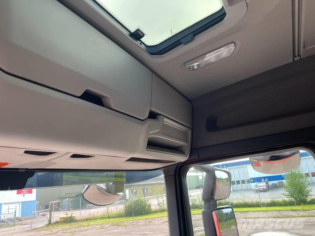 Scania G 540 Smagās mašīnas ar konteineriem