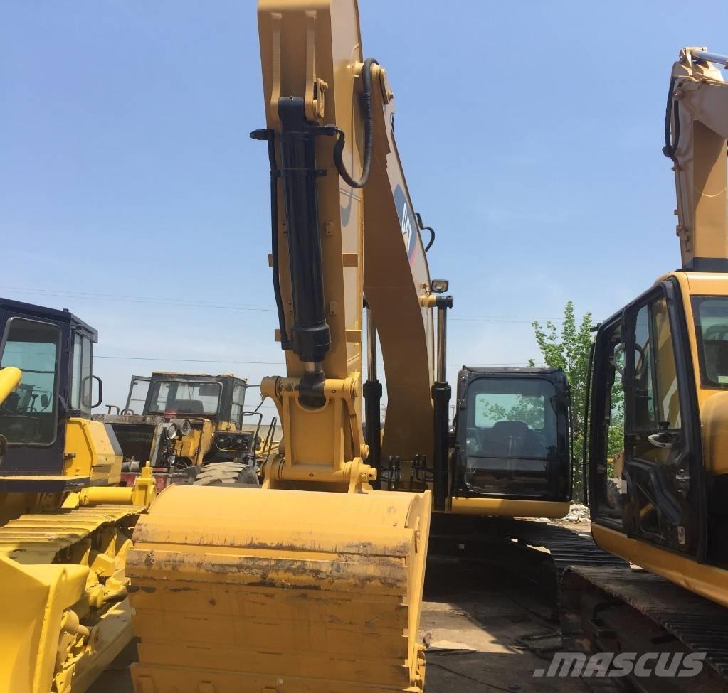 CAT 320 D Kāpurķēžu ekskavatori
