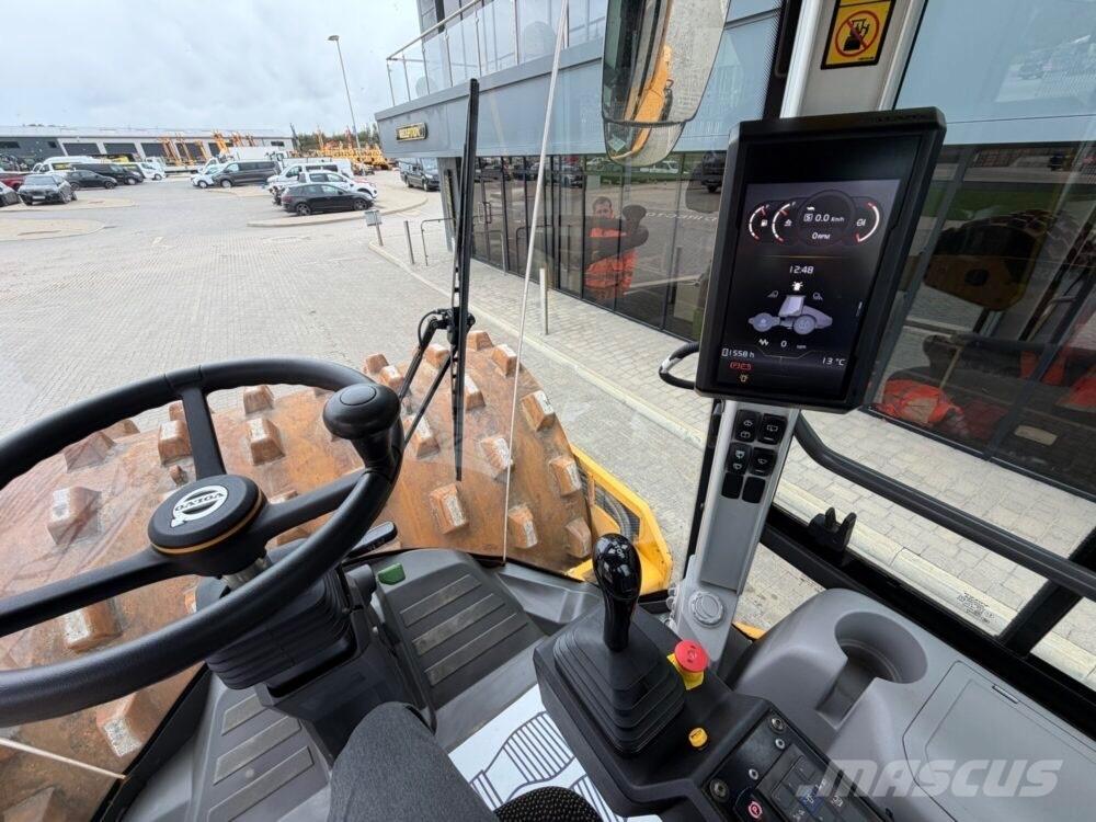 Volvo SD 135 B Vienvalča grunts veltņi