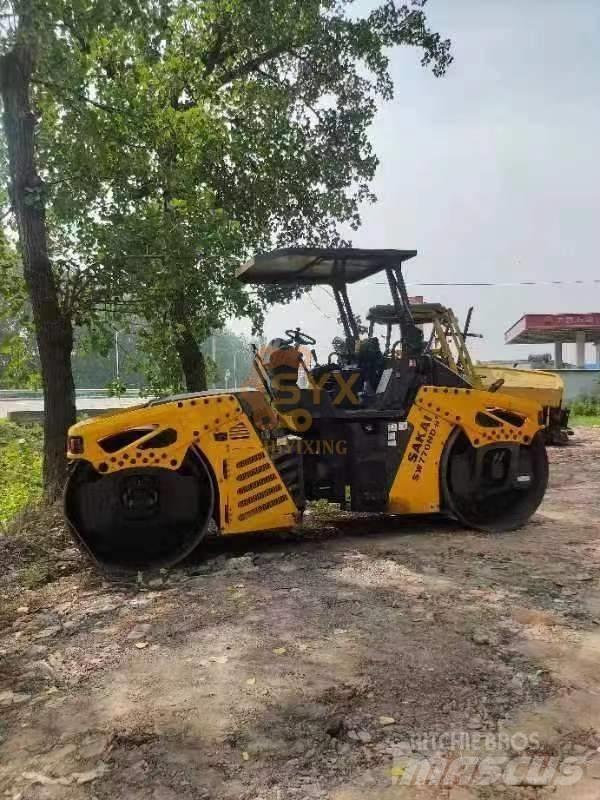 Sakai SW 770 ND Divvalču grunts veltņi