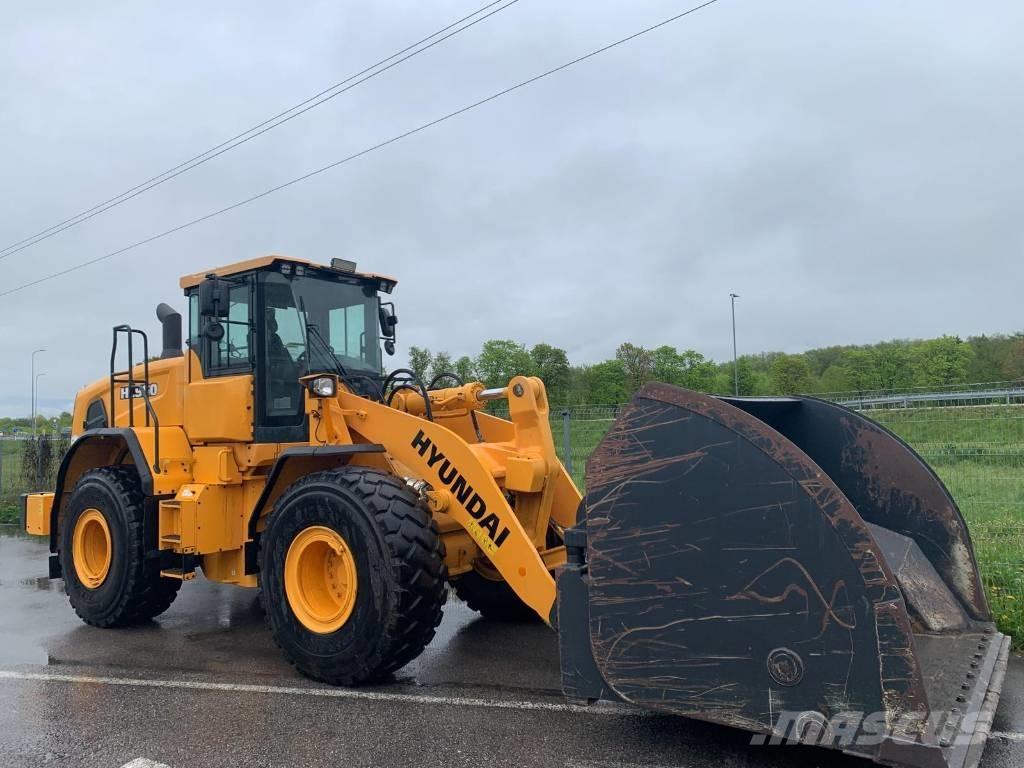 Hyundai HL 960 Iekrāvēji uz riteņiem