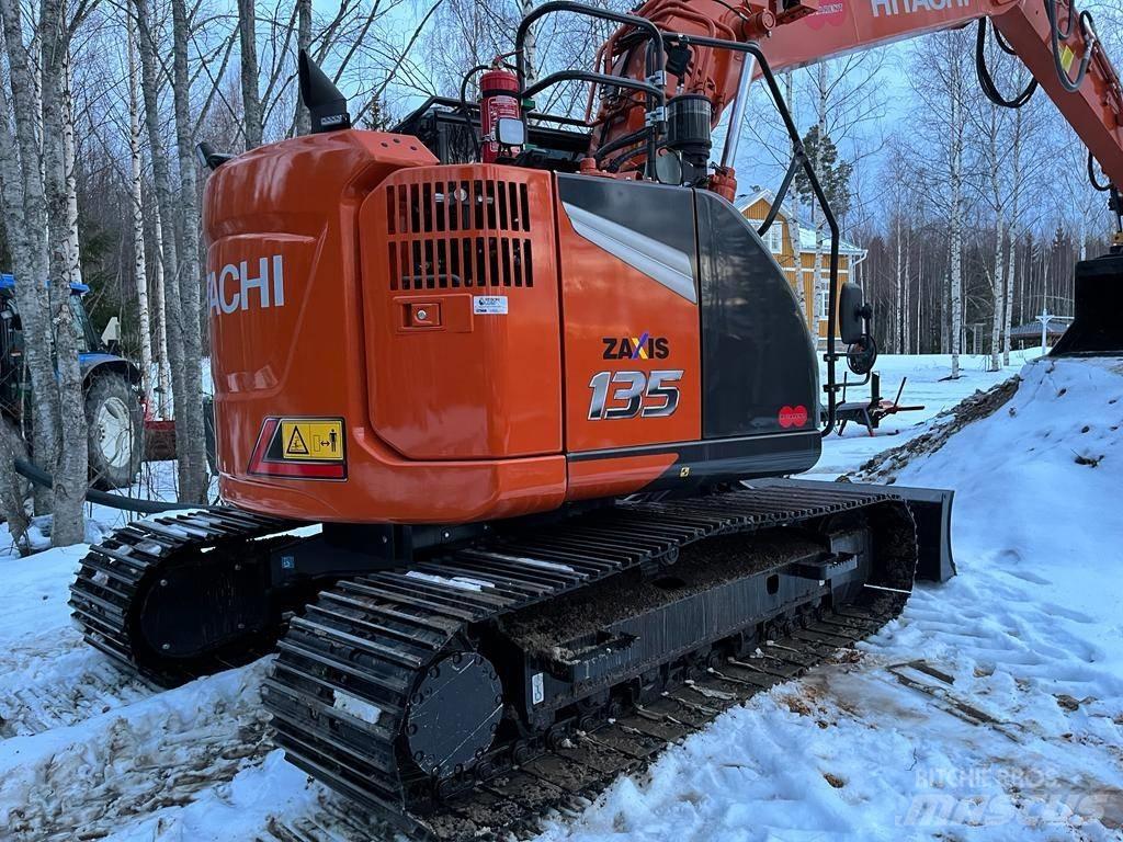 Hitachi ZX135US-7 Kāpurķēžu ekskavatori