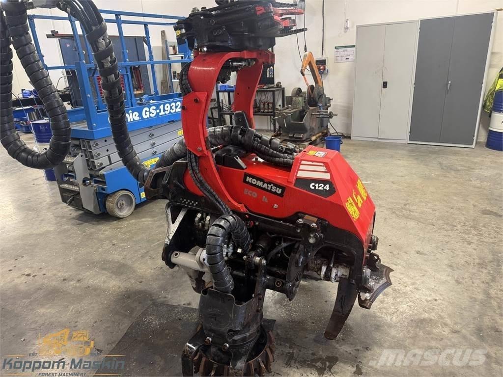 Komatsu C124 Hārvesteru kausi