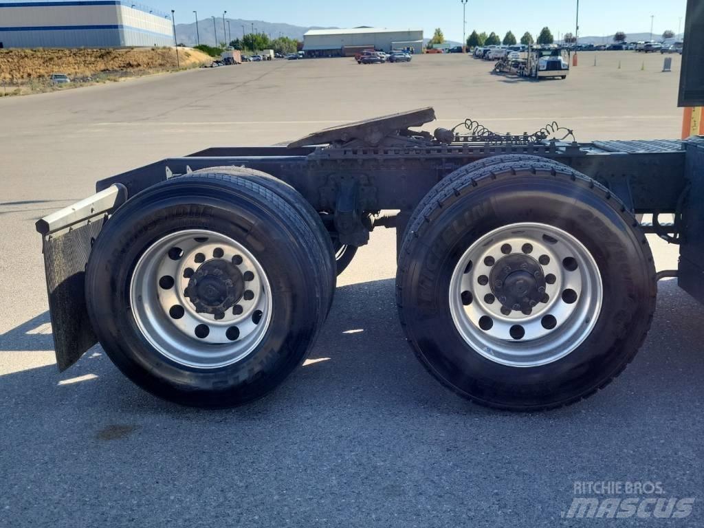 Mack Anthem Vilcēji