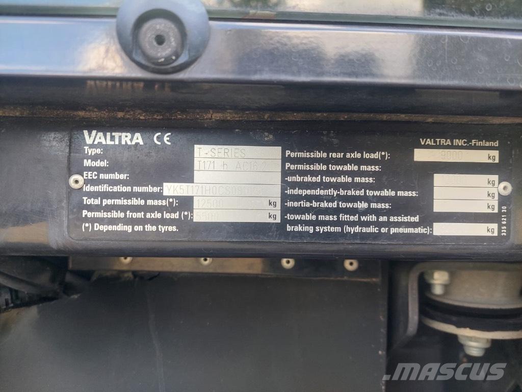 Valtra T 171 H Traktori