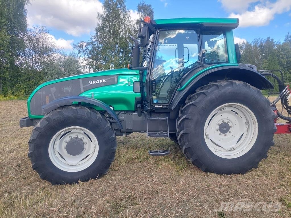 Valtra T 171 H Traktori
