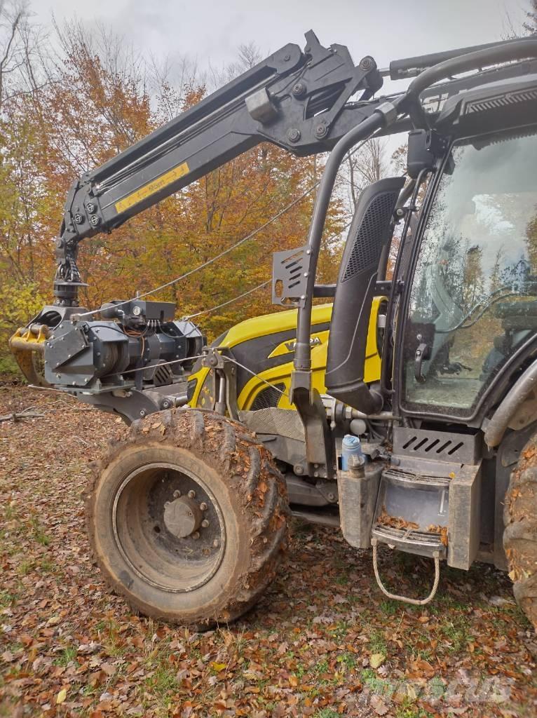 Valtra N 153 forst Mežizstrādes traktori