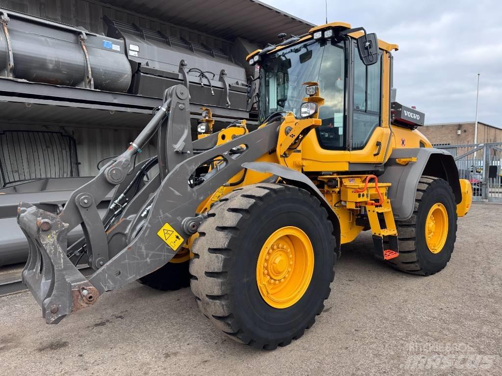 Volvo L90H Iekrāvēji uz riteņiem