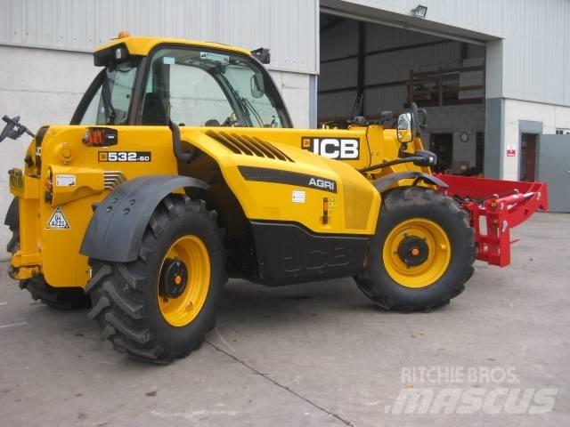 JCB 532-60 AGRI Lauksaimniecības pacēlāji