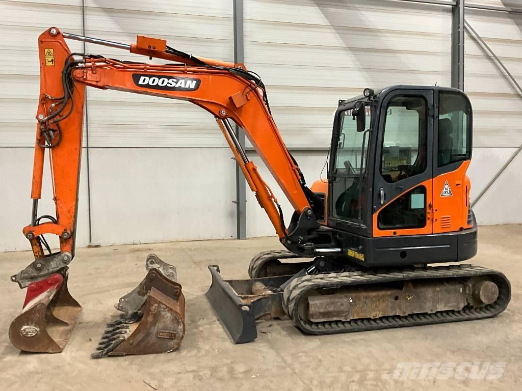 Doosan DX 63-3 Mini ekskavatori < 7 t