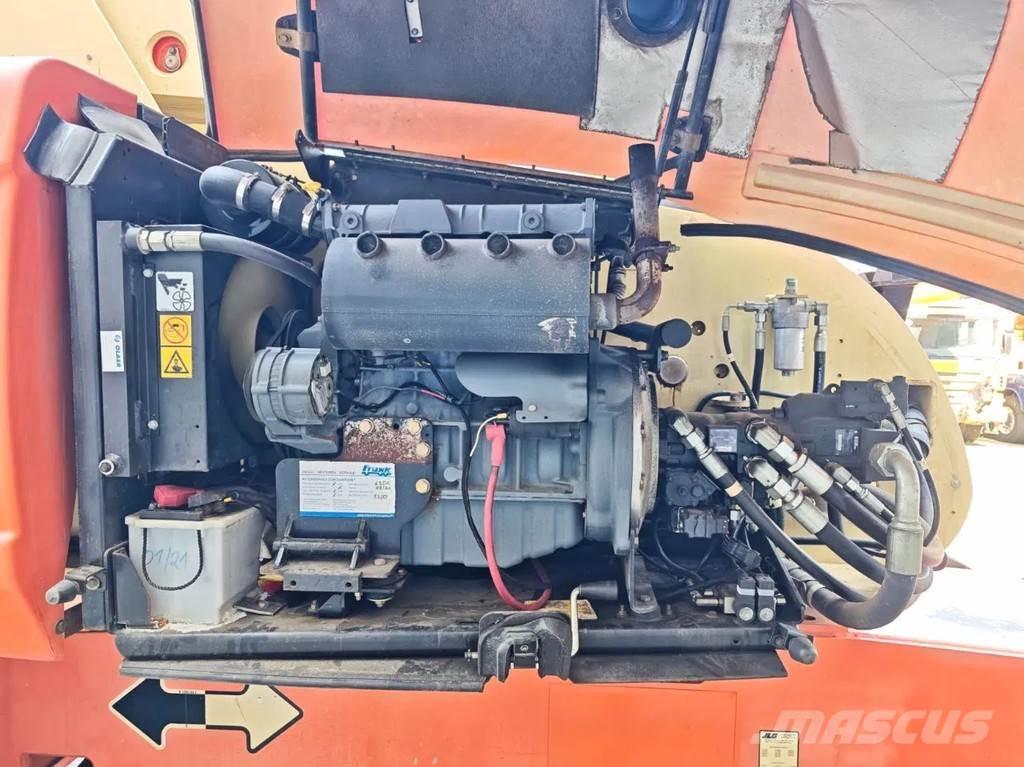 JLG 860 SJ Šķerveida pacēlāji