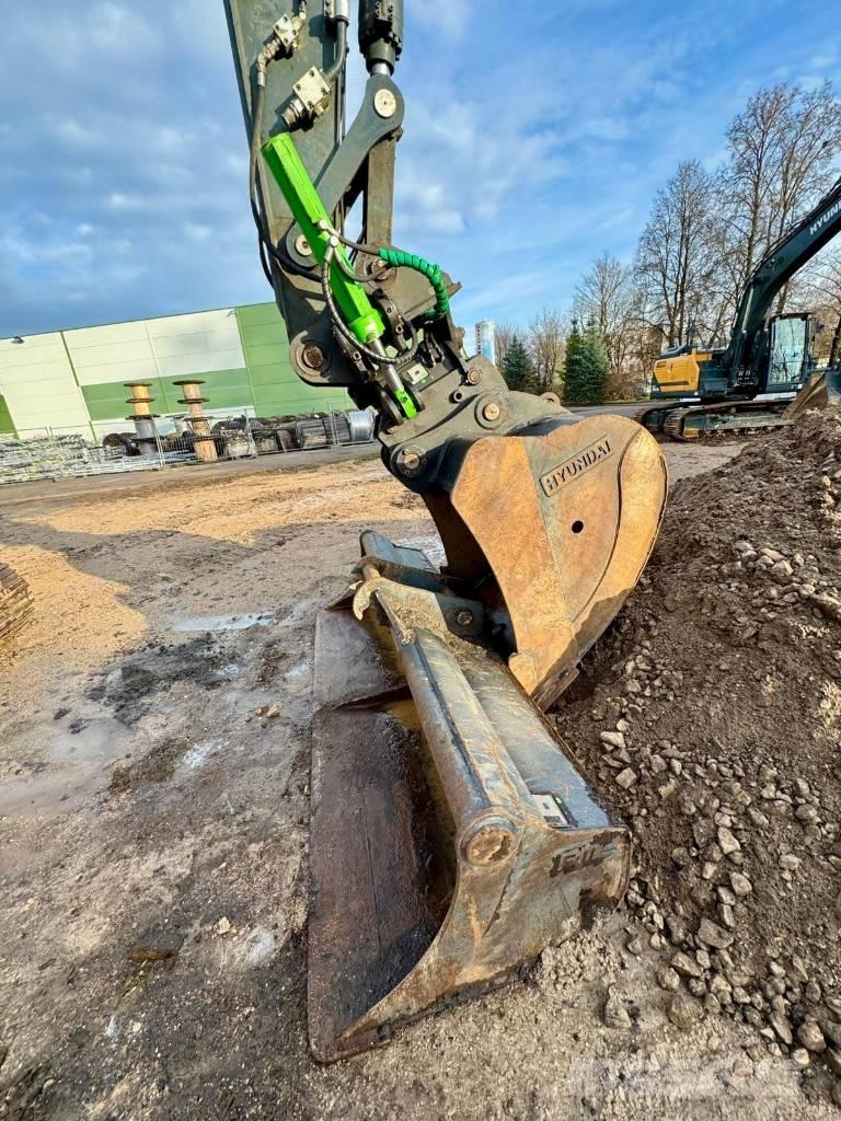 Hyundai HX 220 AL Kāpurķēžu ekskavatori