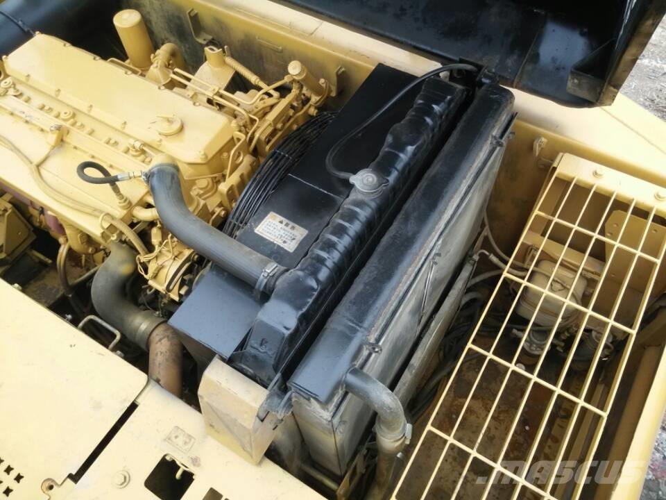 CAT 325 B Kāpurķēžu ekskavatori
