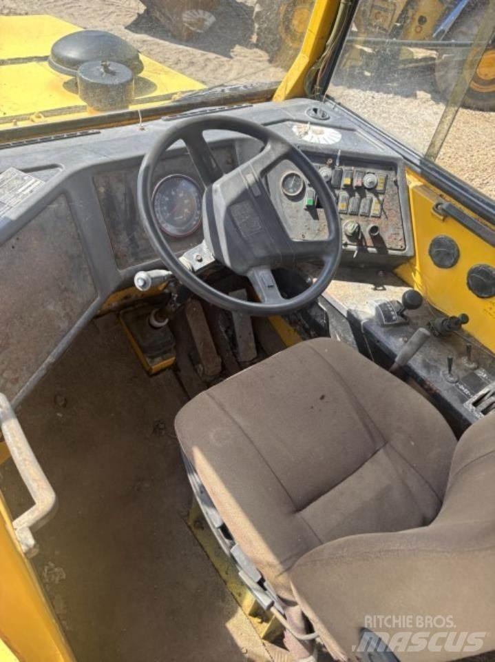 Volvo A20 Mini pašizgāzēji