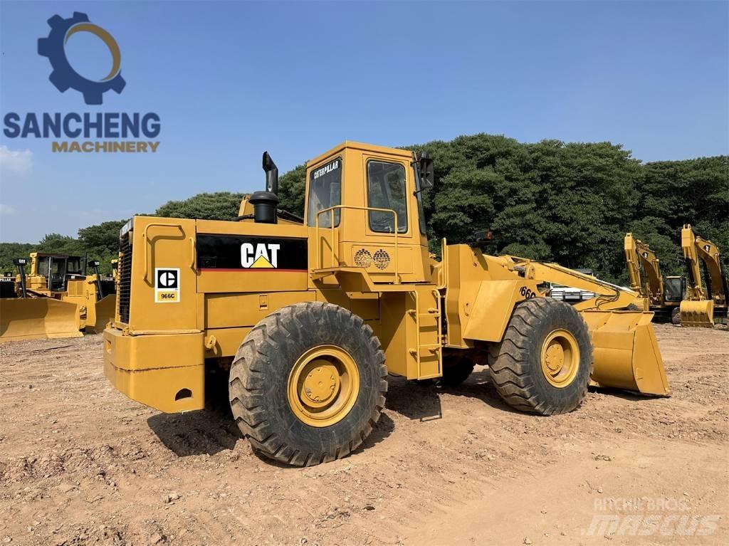 CAT 966 C Iekrāvēji uz riteņiem